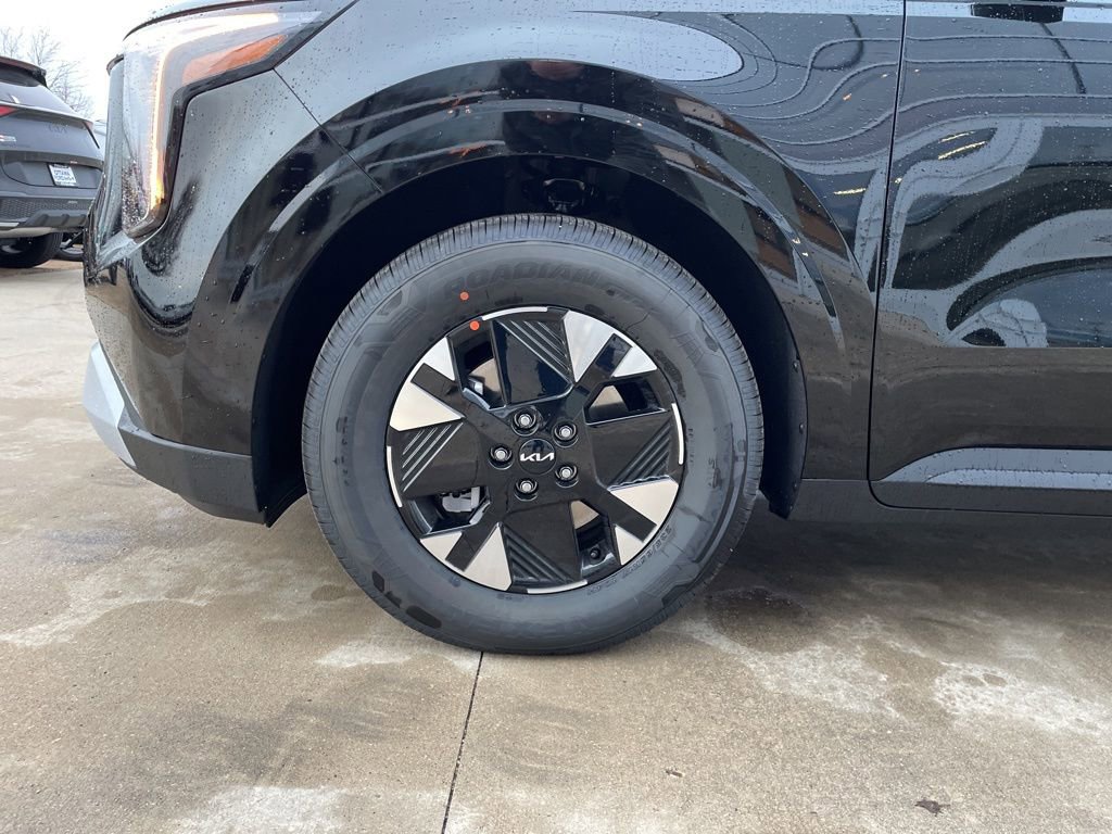 New 2026 Kia Carnival LXS image 16