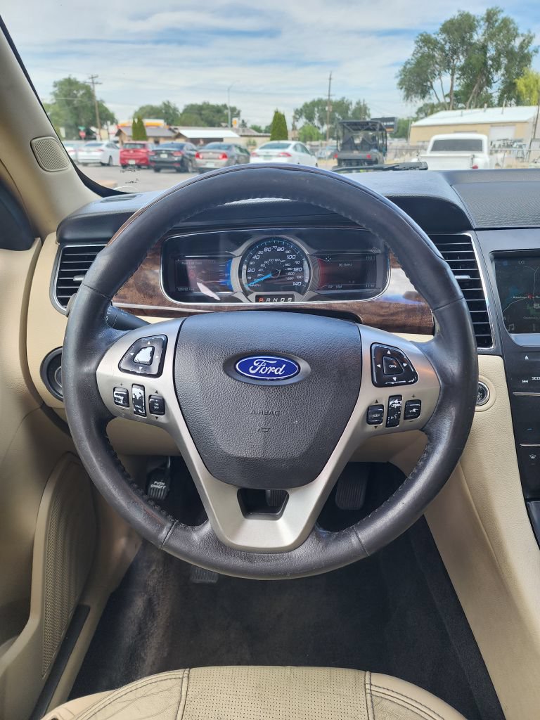 Used 2016 Ford Taurus Limited FWD image 10