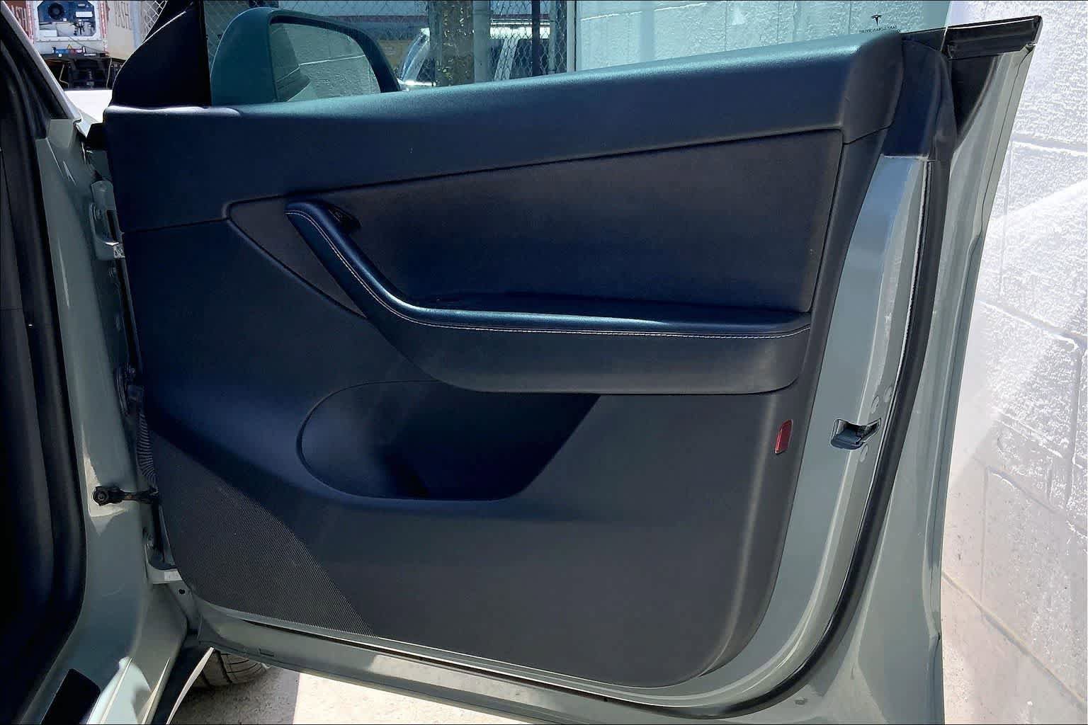 Used 2021 Tesla Model Y 2WD image 27