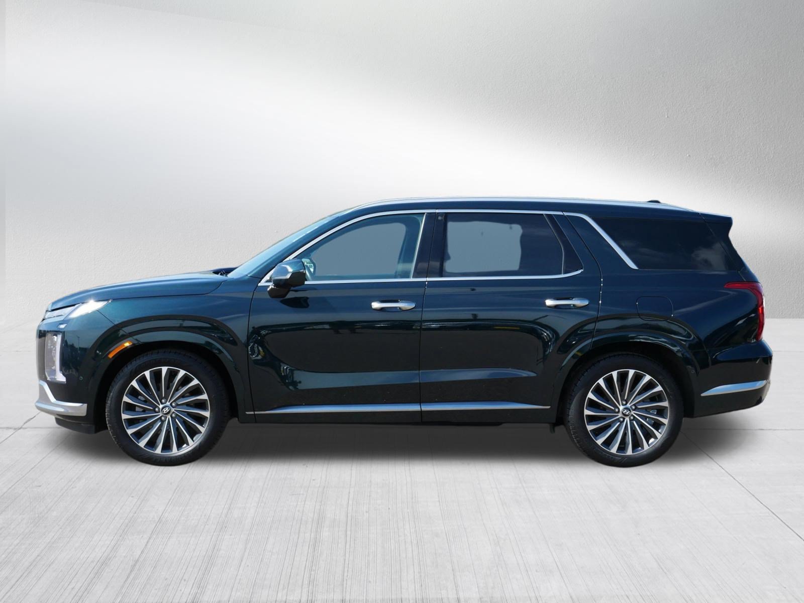 Certified 2023 Hyundai Palisade Calligraphy AWD/4WD image 4