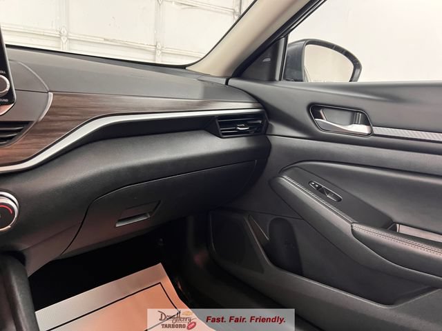 Used 2025 Nissan Altima 2.5 SV FWD image 44