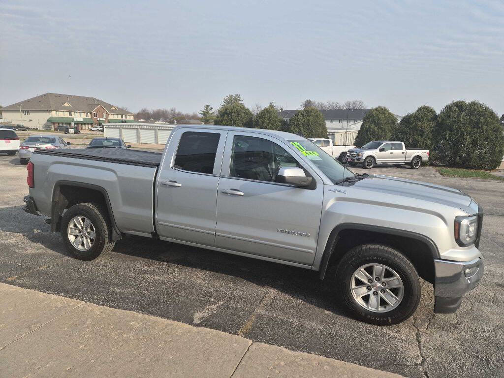 Used 2017 GMC Sierra 1500 SLE image 3