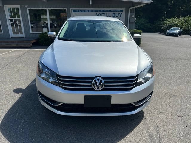Used 2015 Volkswagen Passat 1.8T Wolfsburg Edition w/ Technology Package FWD image 2