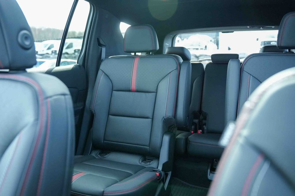 Used 2026 Chevrolet Traverse RS w/ LPO, Floor Liner Package image 40