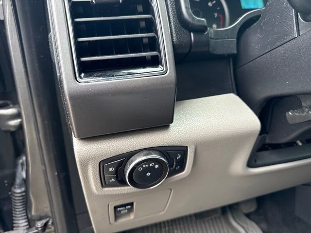 Used 2018 Ford F150 XLT RWD image 8