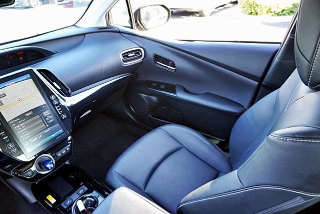 Used 2020 Toyota Prius Prime XLE FWD image 22