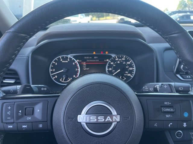 Used 2023 Nissan Rogue SV w/ SV Premium B Package image 10