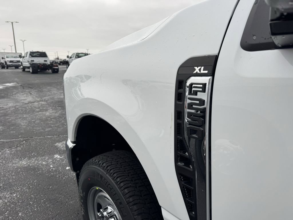 New 2026 Ford F250 XL w/ XL Chrome Package image 9