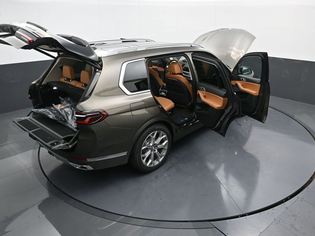 New 2025 BMW X7 xDrive40i image 54