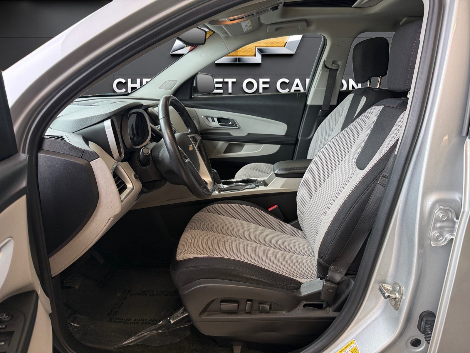 Used 2017 Chevrolet Equinox LT w/ Convenience Package FWD image 9