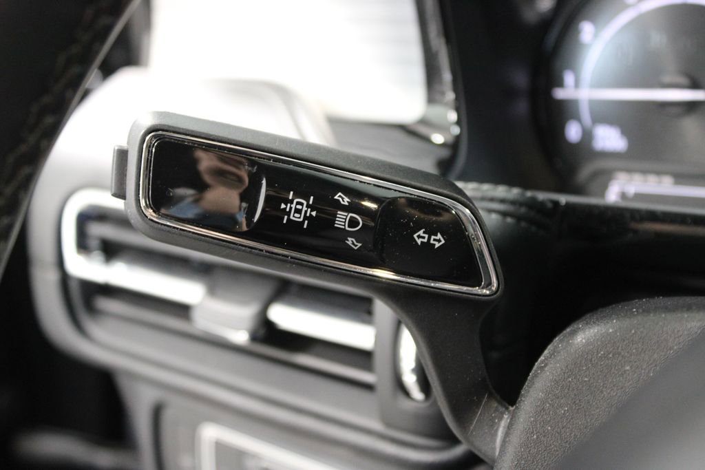 Used 2022 Lincoln Corsair Standard w/ Equipment Group 101A image 39