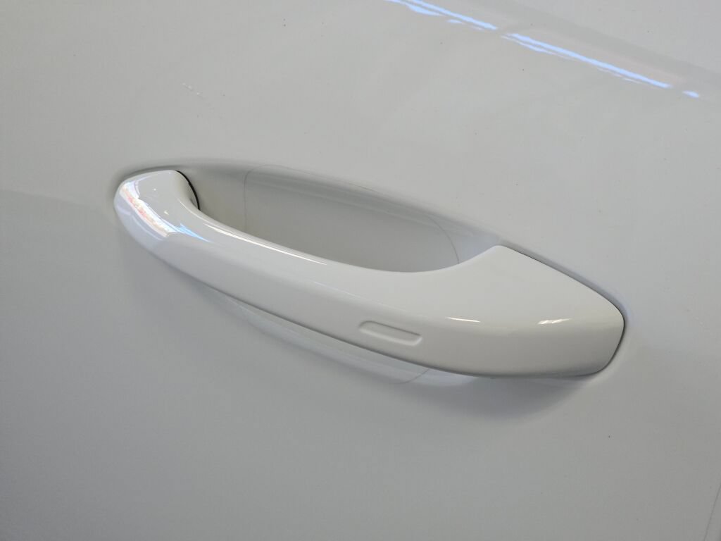 Certified 2025 Porsche Cayenne Coupe AWD/4WD image 34