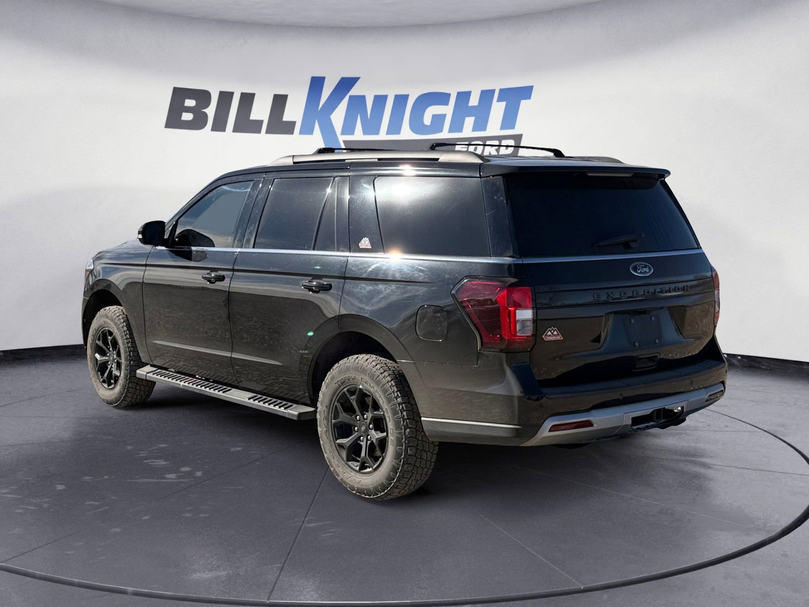 Used 2022 Ford Expedition Timberline image 3