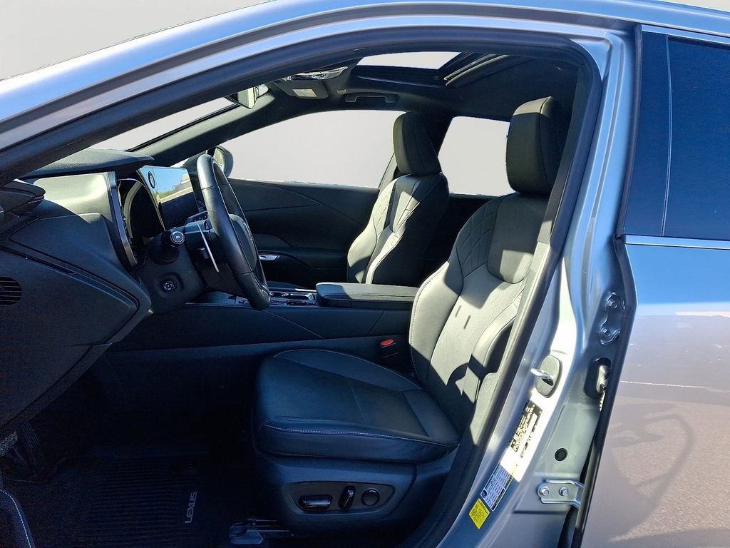 Used 2023 Lexus RX 350 Premium w/ Accessory Package AWD/4WD image 14