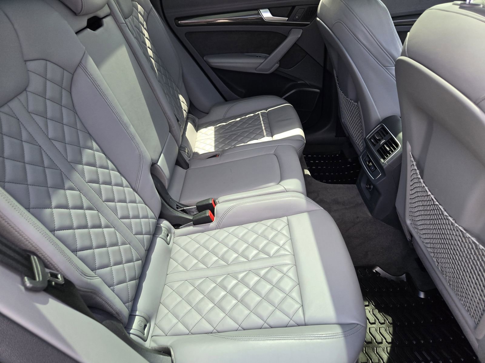 Used 2018 Audi SQ5 Prestige w/ Prestige Package image 29