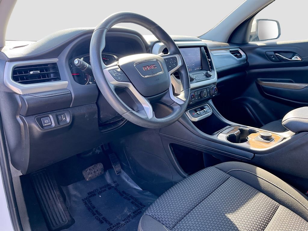 Used 2022 GMC Acadia SLE image 9