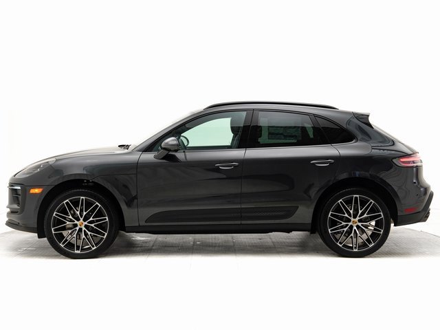 New 2026 Porsche Macan image 2