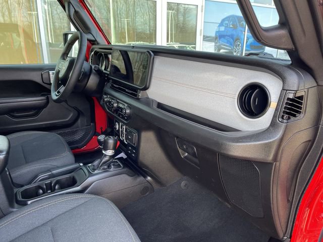 Used 2024 Jeep Wrangler Unlimited Sport AWD/4WD image 29