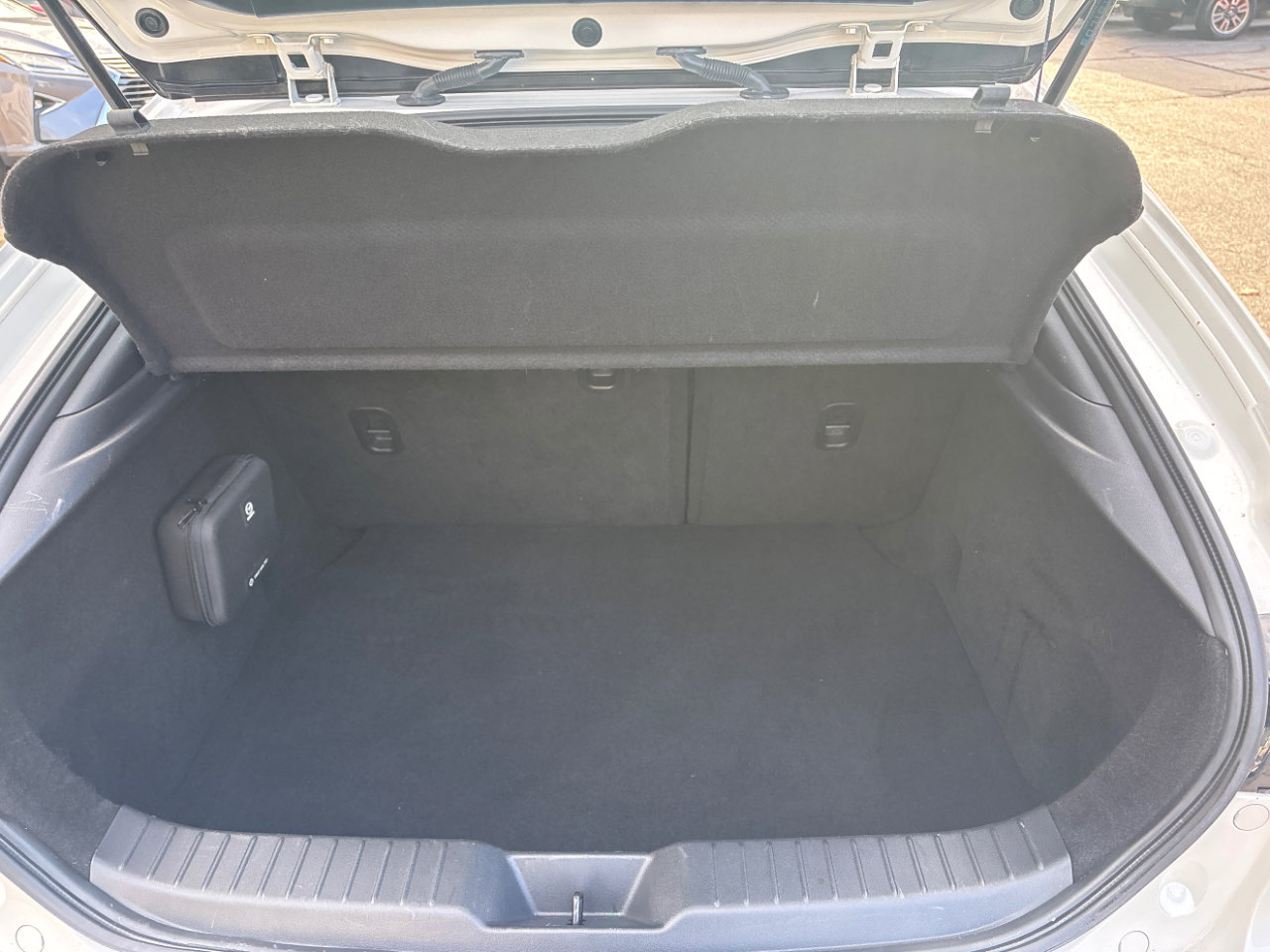 Used 2022 MAZDA MAZDA3 s image 13