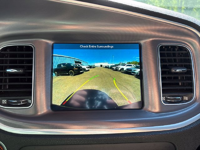 Used 2019 Dodge Charger SXT AWD/4WD image 15