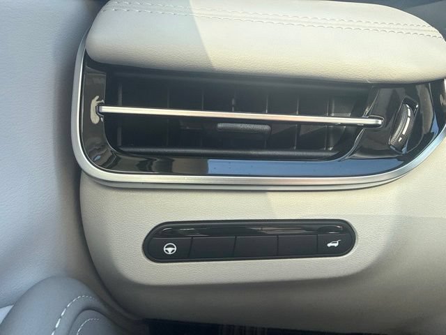 New 2027 INFINITI QX60 Luxe w/ Cargo Package AWD/4WD image 23