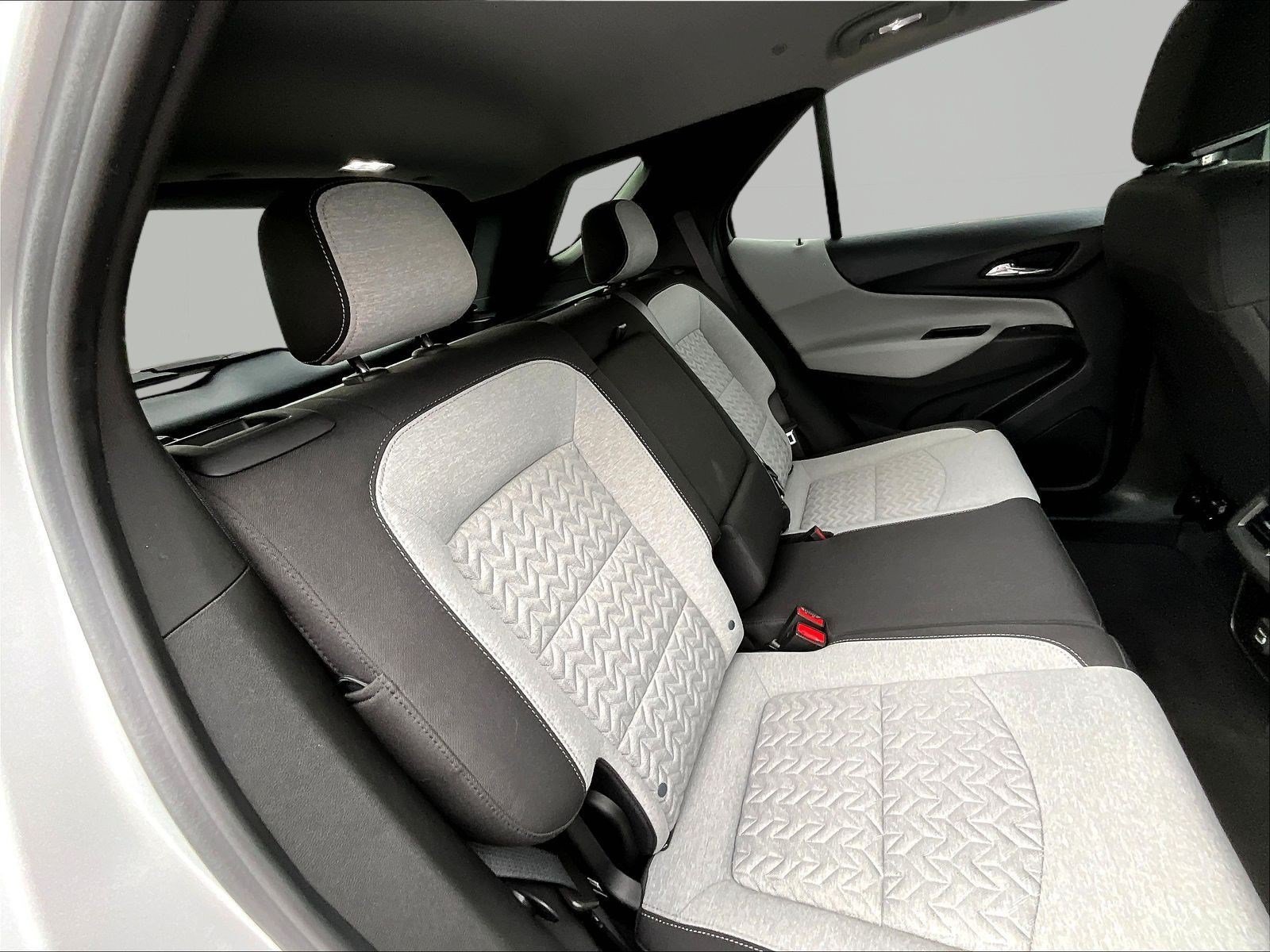 Used 2022 Chevrolet Equinox LT FWD image 25