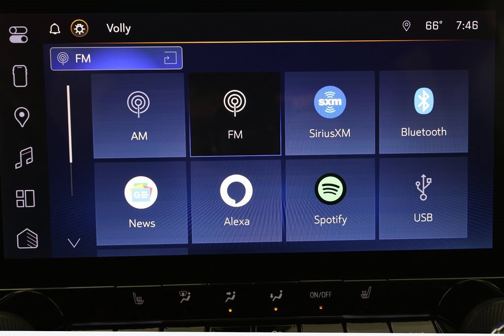 Used 2024 Chevrolet Colorado Z71 w/ Z71 Convenience Package 2 image 24