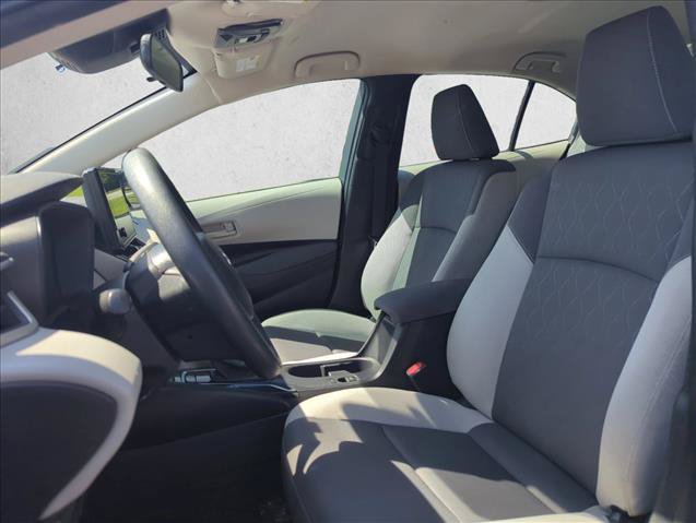 Used 2024 Toyota Corolla LE w/ LE Convenience Package FWD image 20