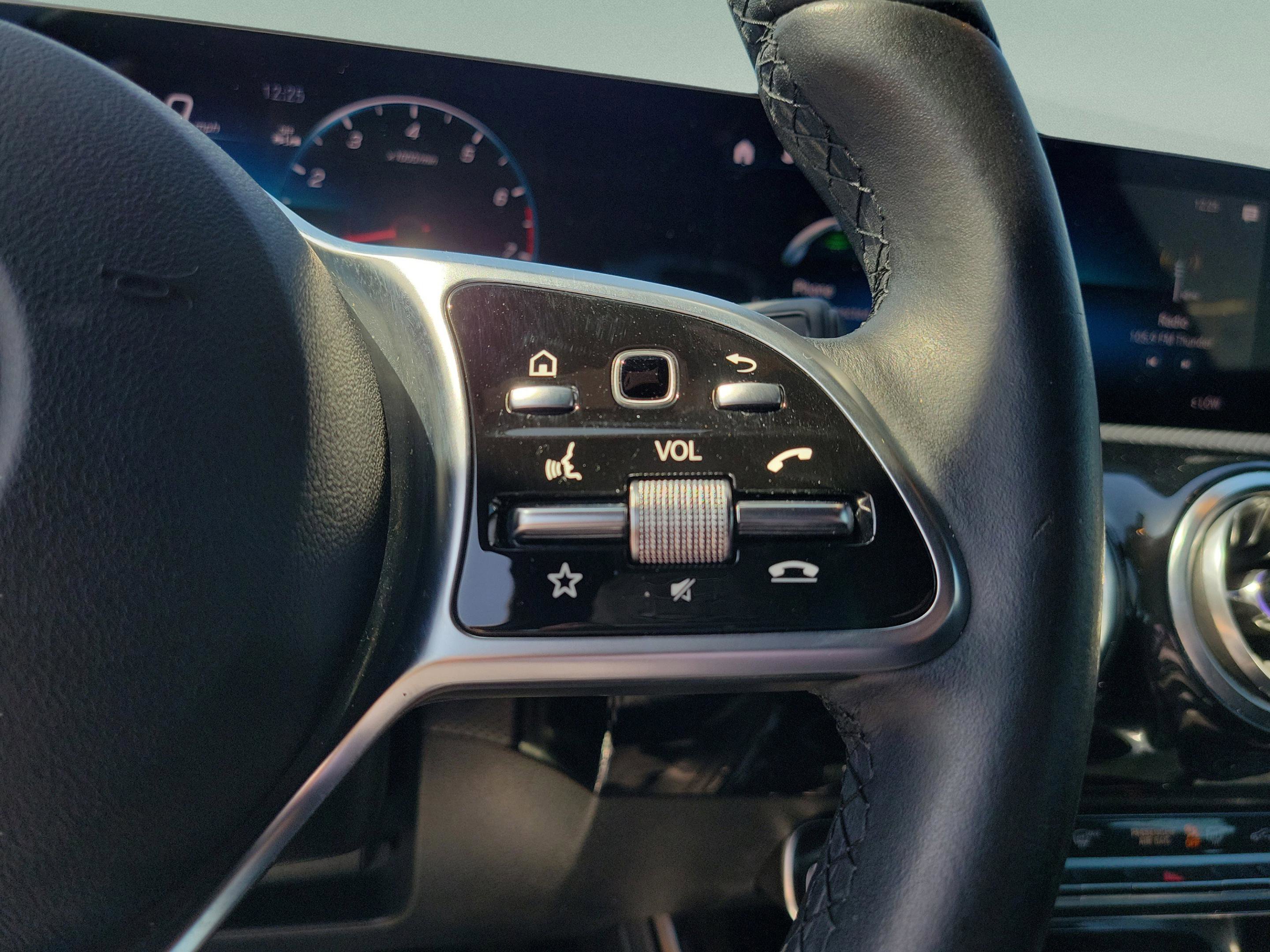 Certified 2022 Mercedes-Benz A 220 image 24