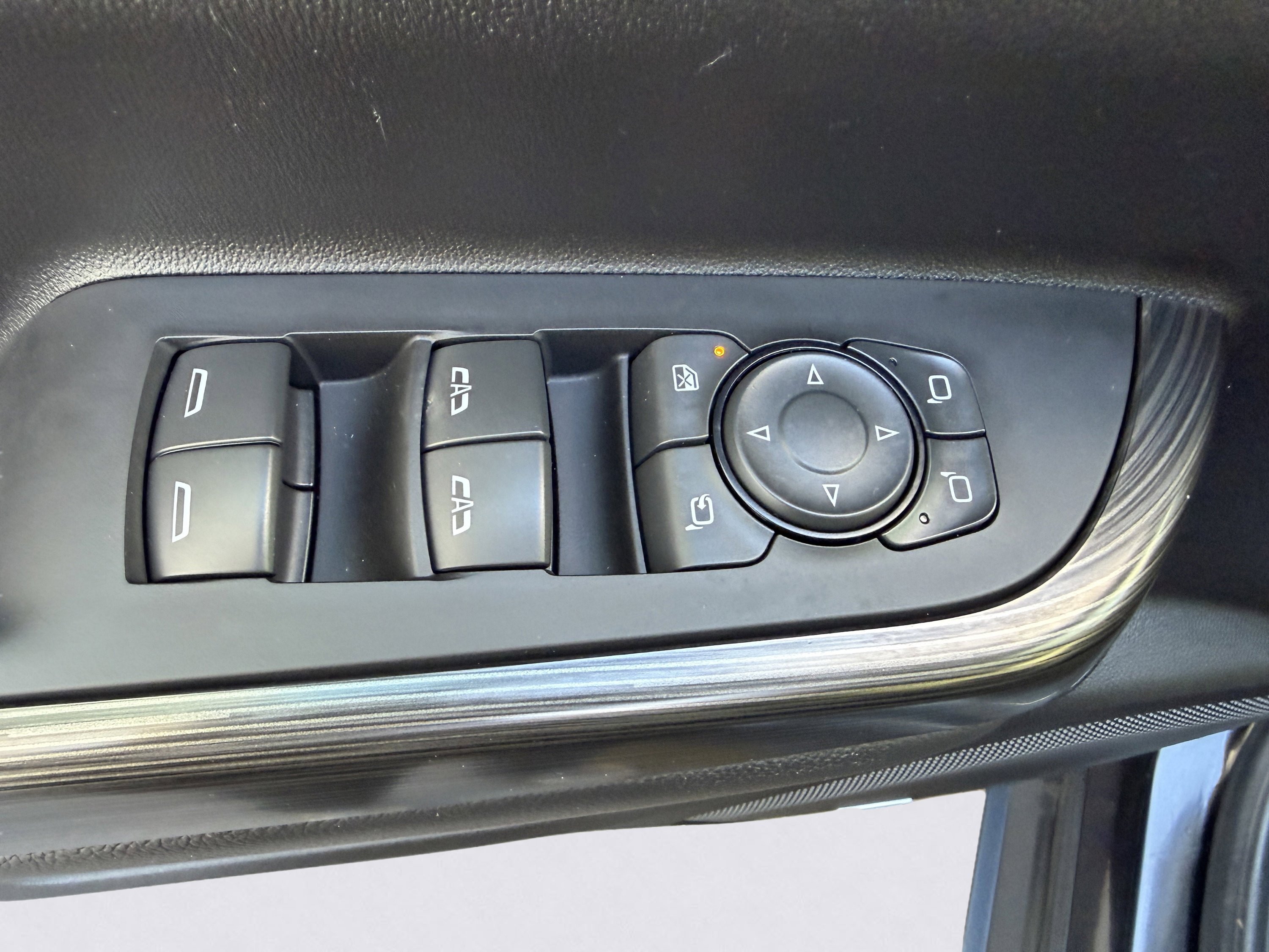 Used 2023 GMC Acadia SLT w/ Elevation Edition AWD/4WD image 36