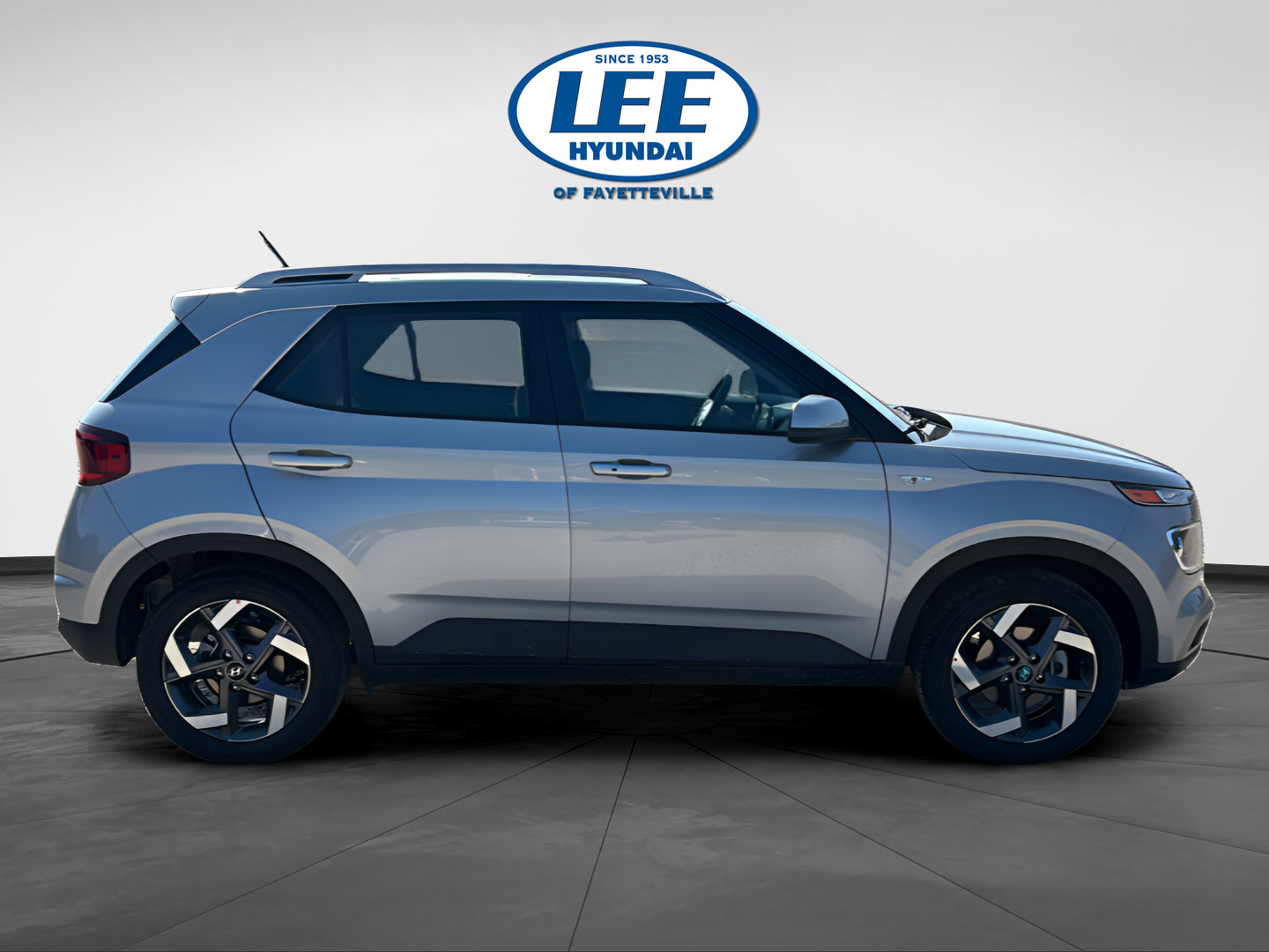 New 2026 Hyundai Venue SEL FWD image 2