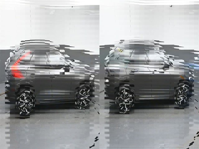 Certified 2023 Volvo XC60 B5 Plus image 48