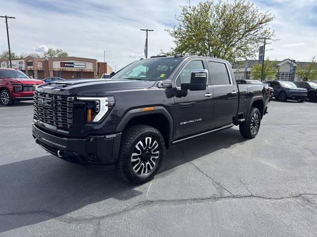 Certified 2025 GMC Sierra 2500 Denali Ultimate w/ Max Trailering Package AWD/4WD image 3