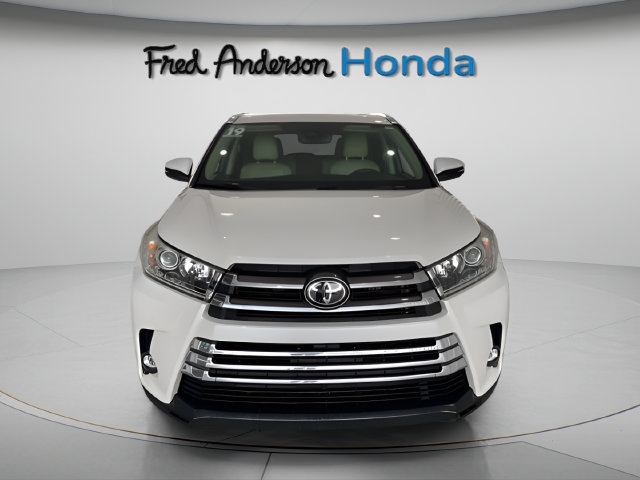 Used 2019 Toyota Highlander Limited FWD image 3