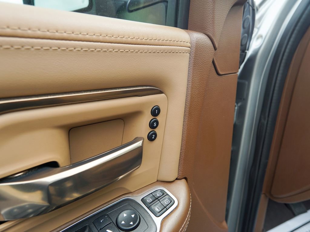 Used 2023 RAM 3500 Limited image 23
