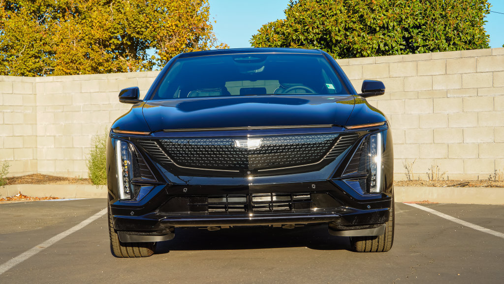 New 2027 Cadillac Lyriq Signature Sport w/ Nappa Leather Package AWD/4WD image 4