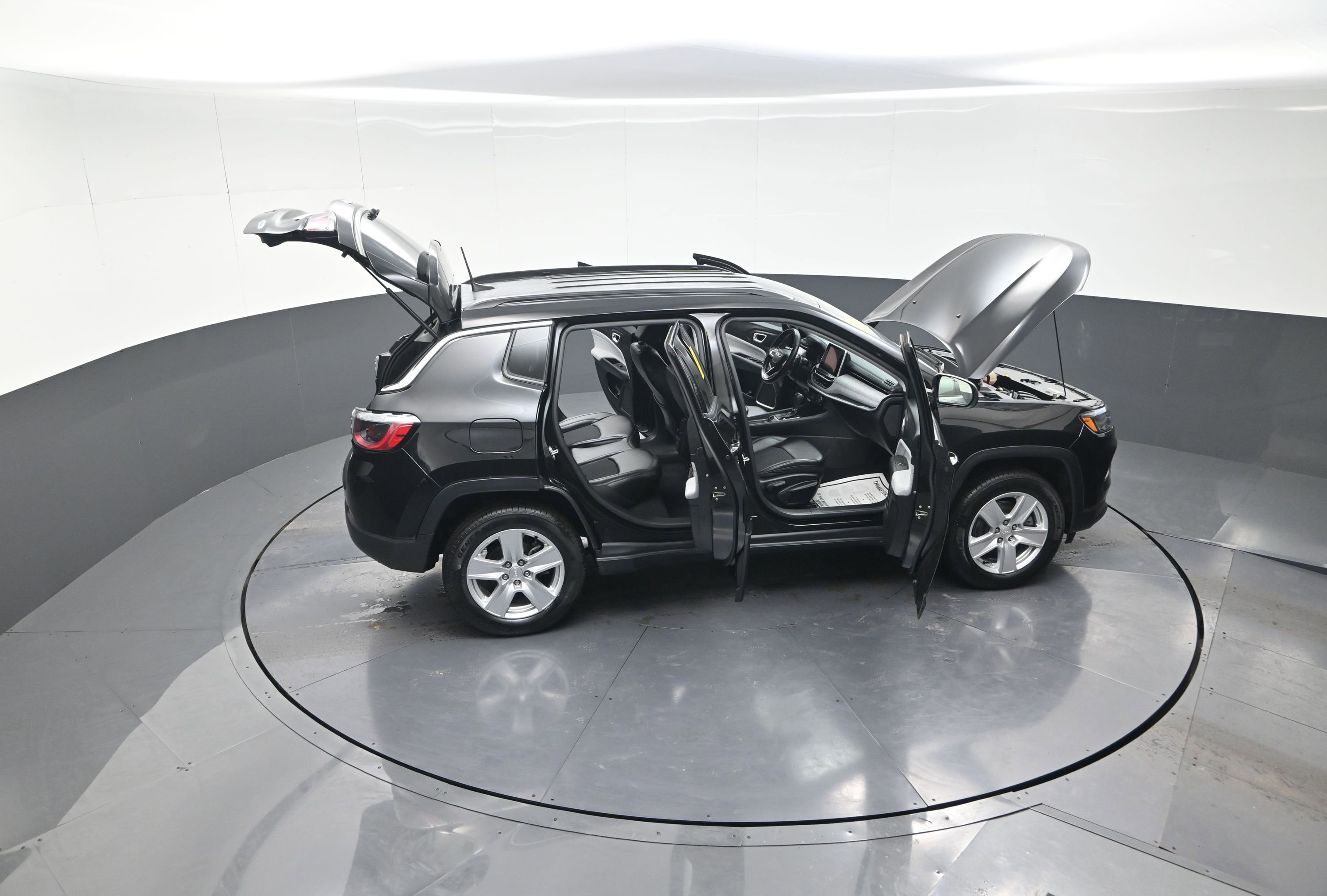 Used 2022 Jeep Compass Latitude w/ Convenience Group image 14