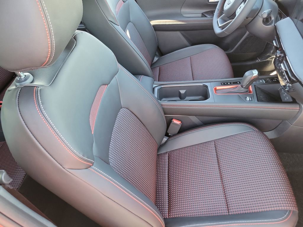 New 2026 Nissan Kicks SR w/ Cold Weather Package image 12