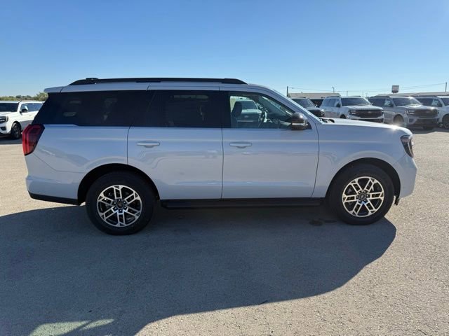 New 2025 Ford Expedition Active image 9