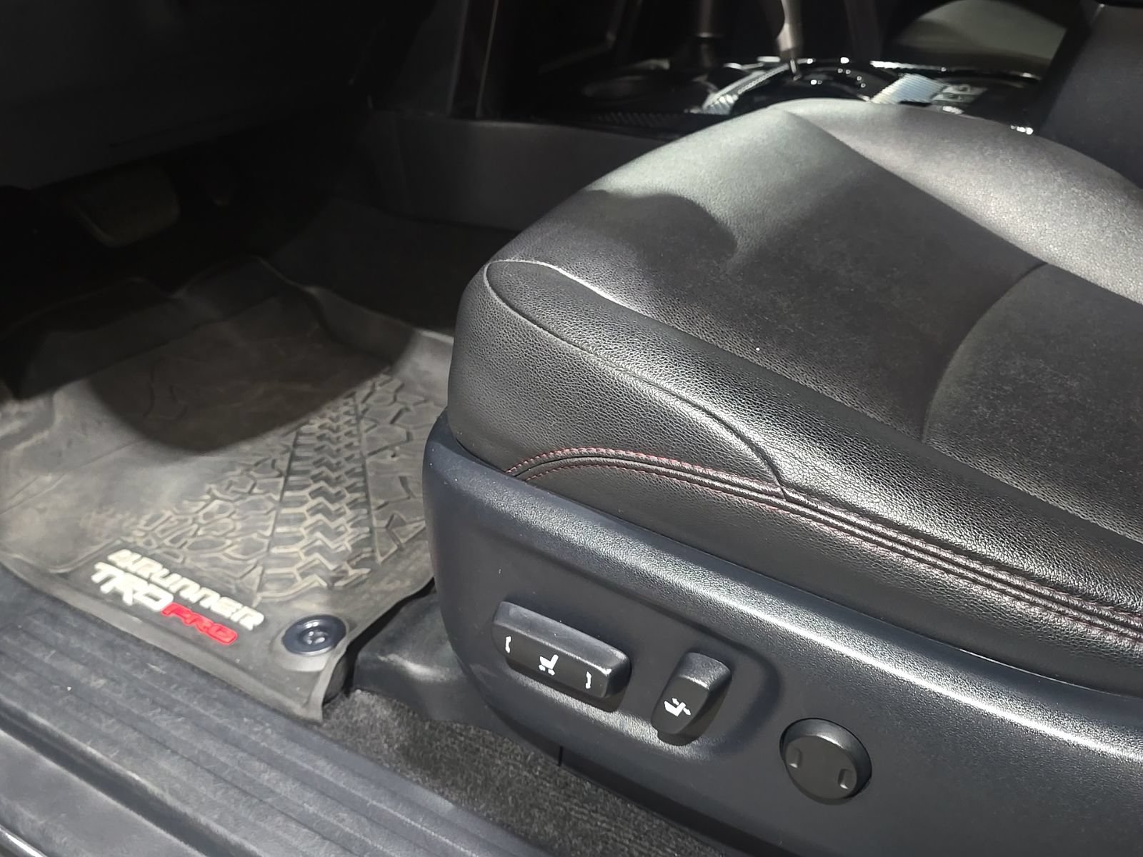 Used 2020 Toyota 4Runner TRD Pro AWD/4WD image 36