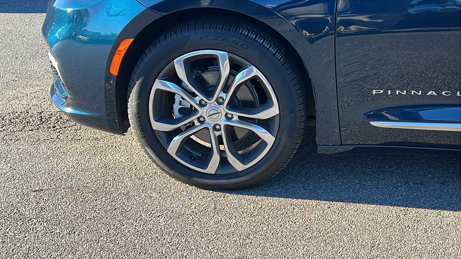 Certified 2024 Chrysler Pacifica Pinnacle image 12