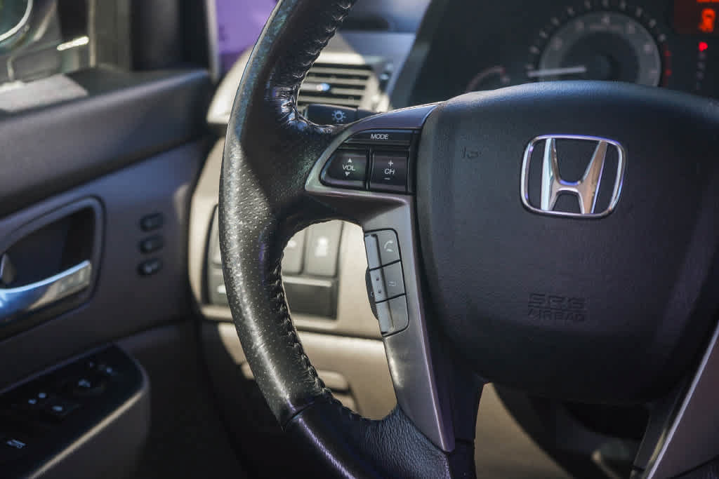 Used 2015 Honda Odyssey Touring image 16