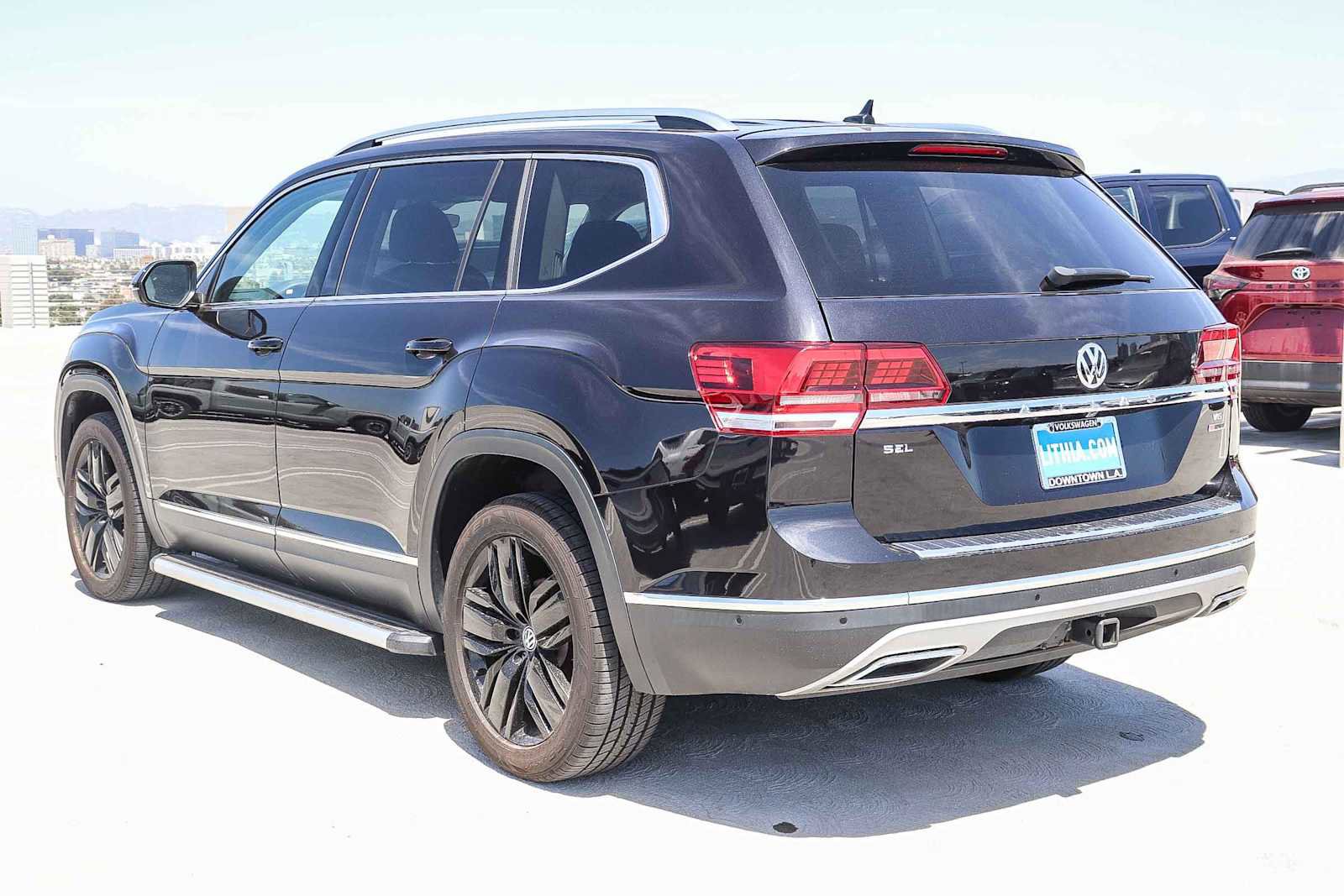 Used 2018 Volkswagen Atlas SEL Premium image 6