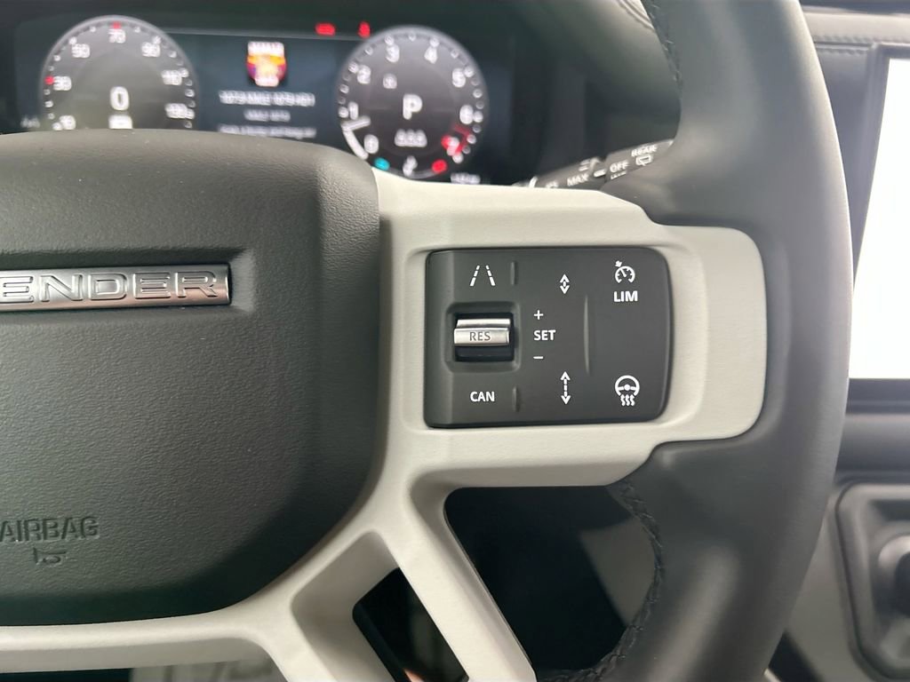 Used 2025 Land Rover Defender 110 S AWD/4WD image 12