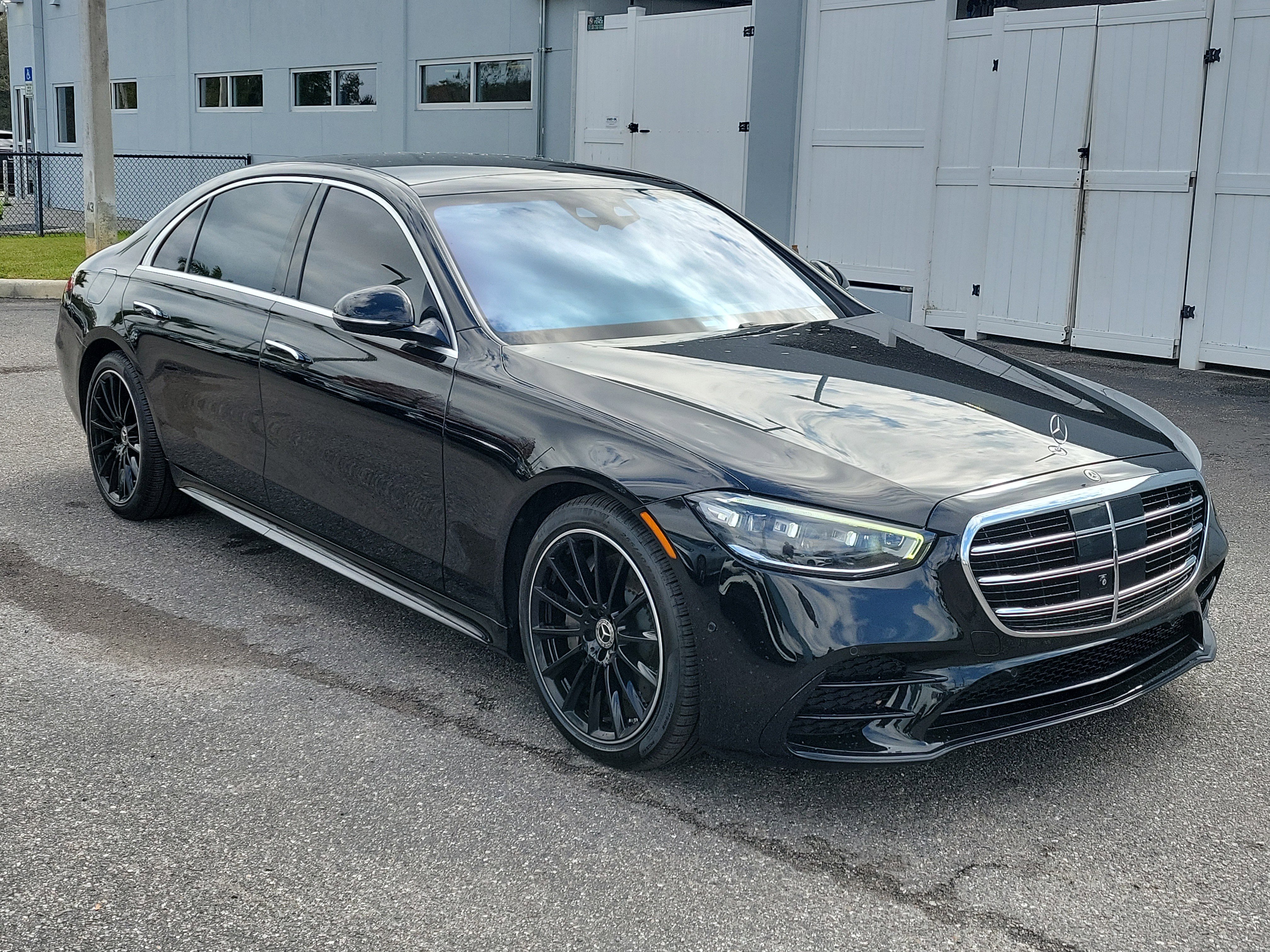Used 2022 Mercedes-Benz S 500 4MATIC image 2