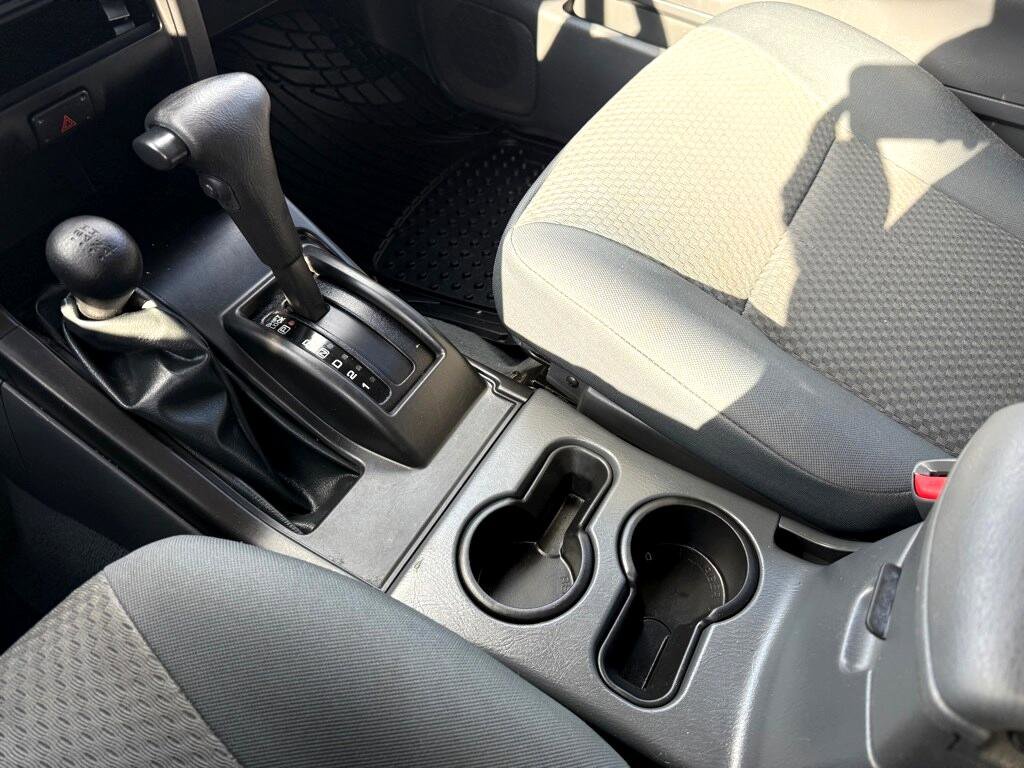 Used 2004 Nissan Xterra XE image 26