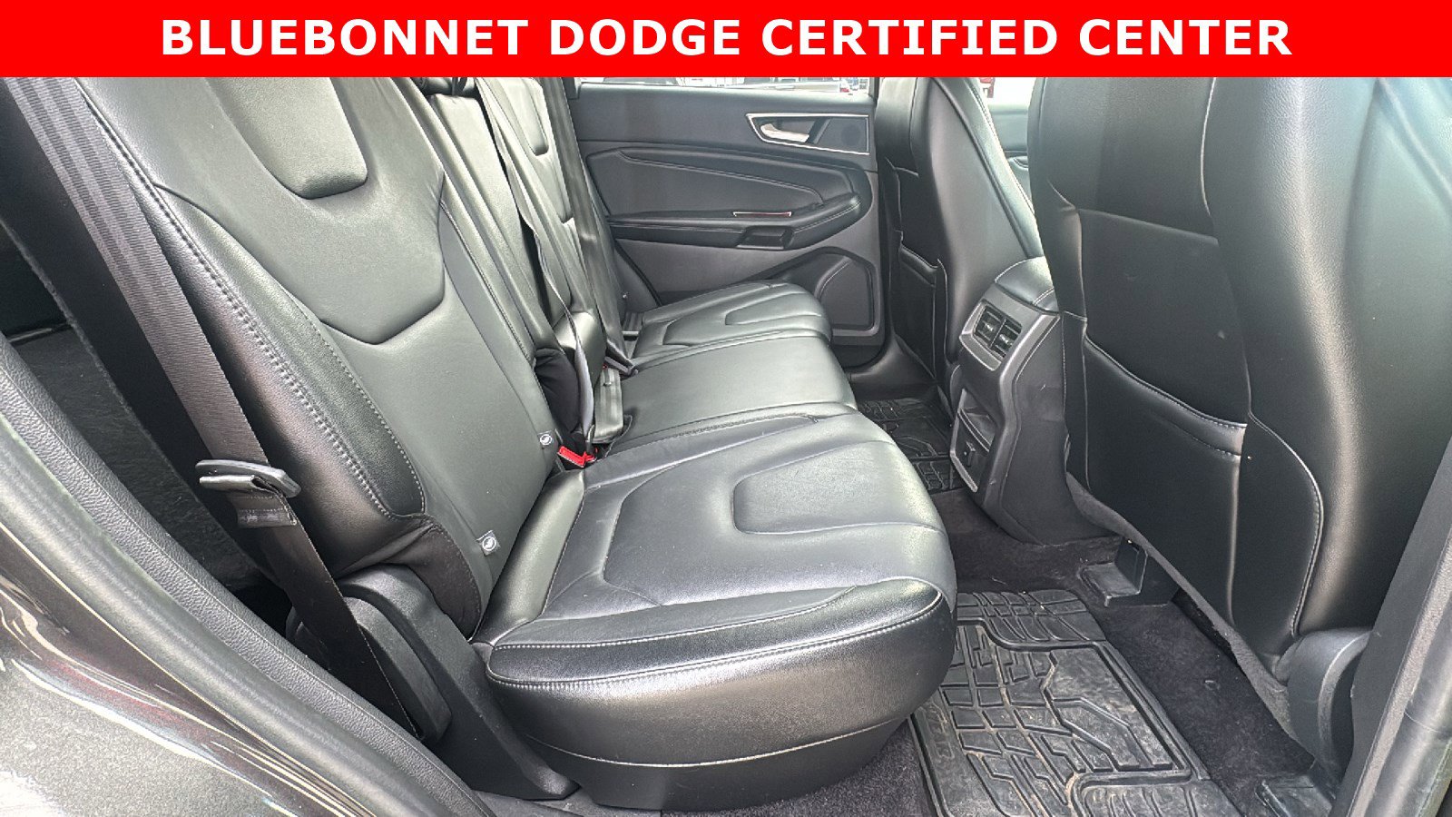 Used 2017 Ford Edge Titanium image 25