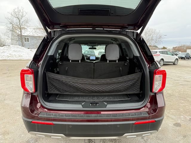 Used 2022 Ford Explorer XLT w/ Equipment Group 202A image 11