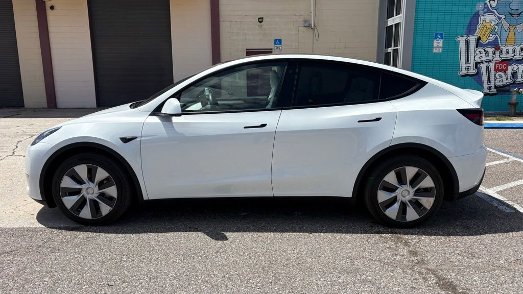 Used 2023 Tesla Model Y Long Range image 6