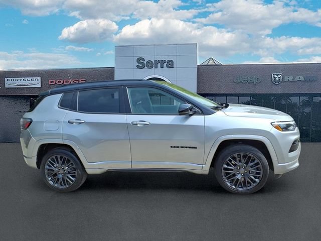 Used 2024 Jeep Compass Limited w/ High Altitude Package AWD/4WD image 8